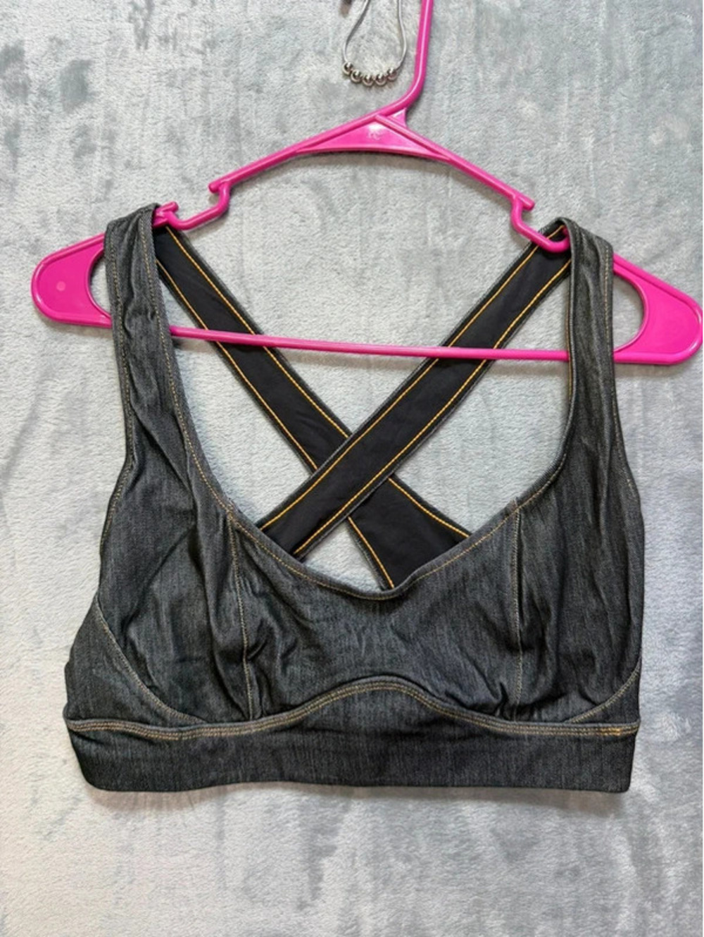 Halara Womens Medium Denim Look Sports Bra Criss Cross Back Padded Activewear